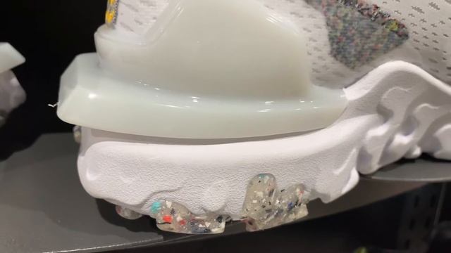 Nike React Vision “Laser Orange” - Style Code: DA4679-100 смотреть онлайн