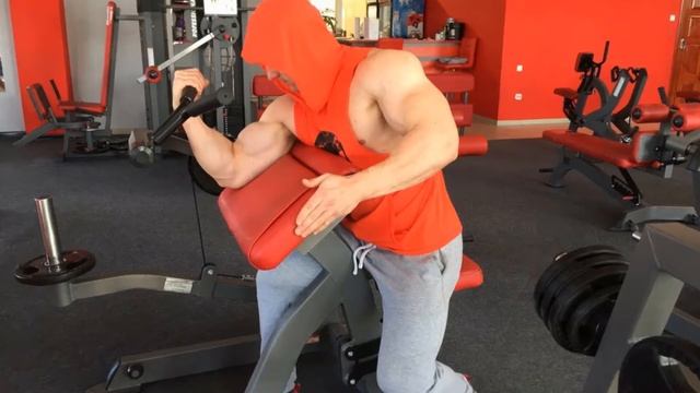 Валерий Евлошевский- тренер Сети Спортклубов IronMan. Симферополь смотреть онлайн