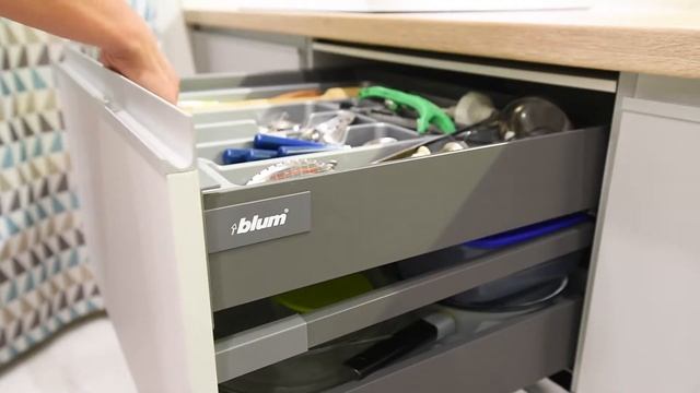 Обзор кухни из акрила. Project 54. Кухня по индивидуальному заказу. смотреть онлайн