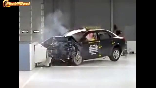 2002 2005 Audi A4 CRASH TEST смотреть онлайн