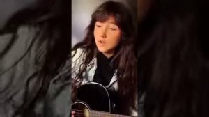 Соловей щебечет.