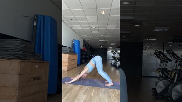 Йога для начинающих.С чего начать практиковать?Полезные рекомендации. смотреть онлайн