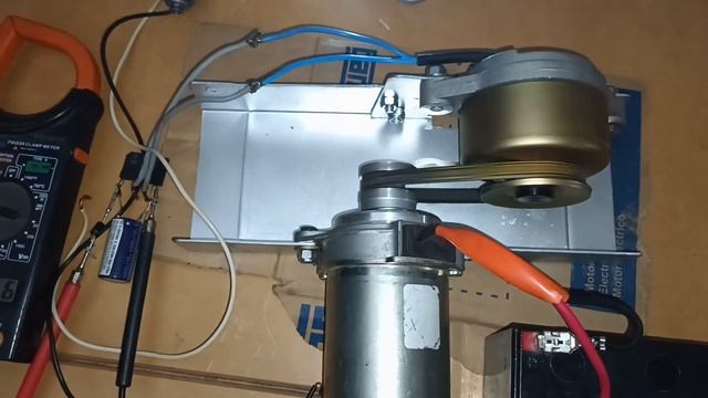 Cómo generar corriente con dinamo y motor cd 12 volt. смотреть онлайн