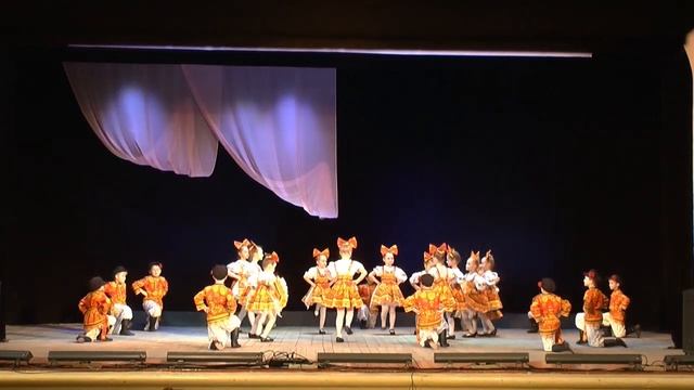 #RussianDance Народный коллектив ансамбль танца "Светлячок" Городского Дома культуры г. Новозыбкова смотреть онлайн