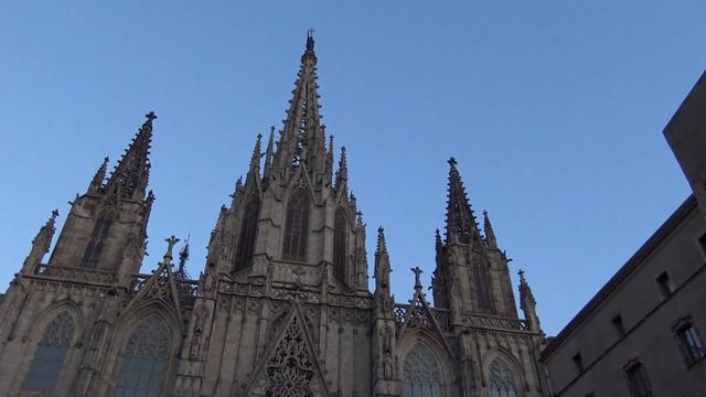 Я в Барселоне, Кафедральный собор, прогулка по Барсе. ч1 смотреть онлайн