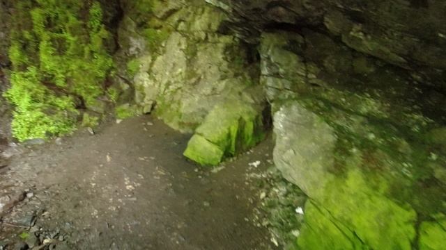 Абхазия Водопад с ущельем