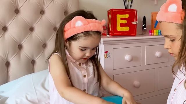 Новая сестричка Кати