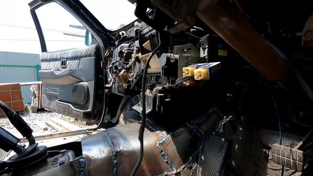 NISSAN TERRANO 1UZ TURBO, ЗАКОНЧИЛ ВАРИТЬ ТОННЕЛЬ, СДЕЛАЛ ПЕЧКУ смотреть онлайн