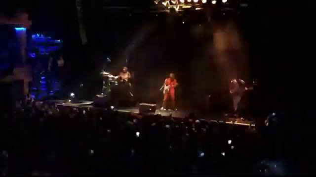 Tessa Violet - Bored (29.10.2019 Moscow) смотреть онлайн