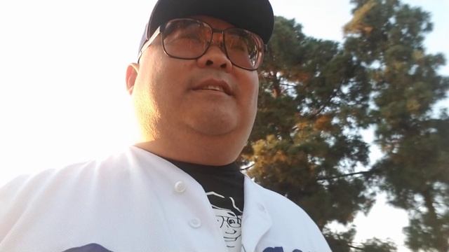 Going To Dodger Game With Gus And The Girls смотреть онлайн