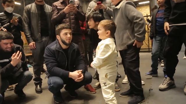 HASBULLA ABDUROZIK TOSHKETGA KELDI VA KATTA ISHKAL BOLDI ERALI BILAN