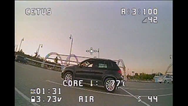 Mobula7 и Cetus Pro. Пролёты под автомобилем.