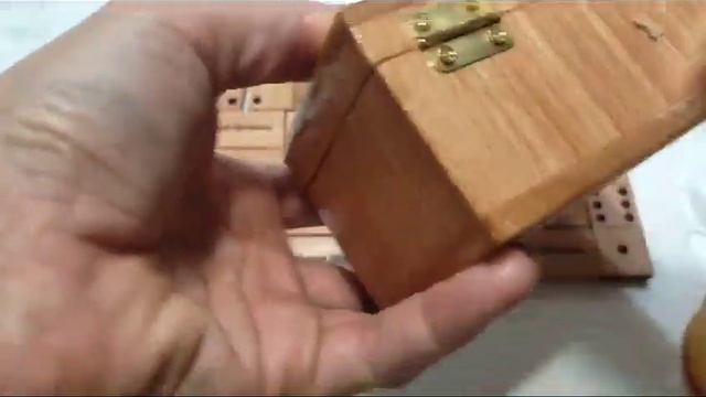 Домино ручной работы. индивидуальная гравировка. смотреть онлайн