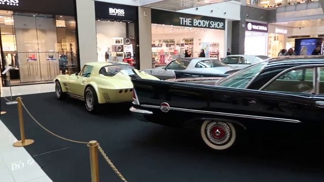 Наручники, форма полицейского - чего не сделаешь, чтобы выиграть iPhone!! смотреть онлайн