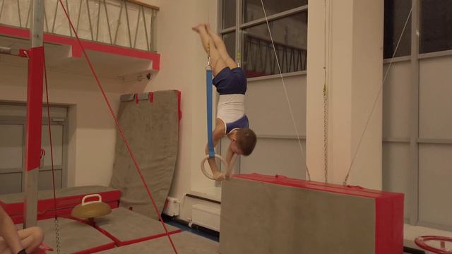 Спортивная_гимнастика_Гимнастический_комплекс_на_Пискаревском,