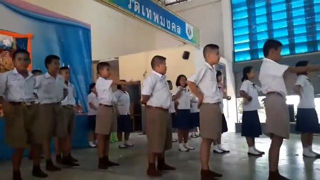 P'Newton смотреть онлайн