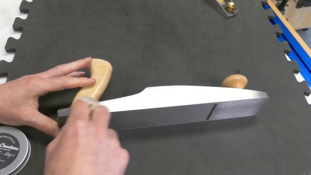 Removing Rust and Protecting Cast Iron in the Workshop with Kustom Grit смотреть онлайн