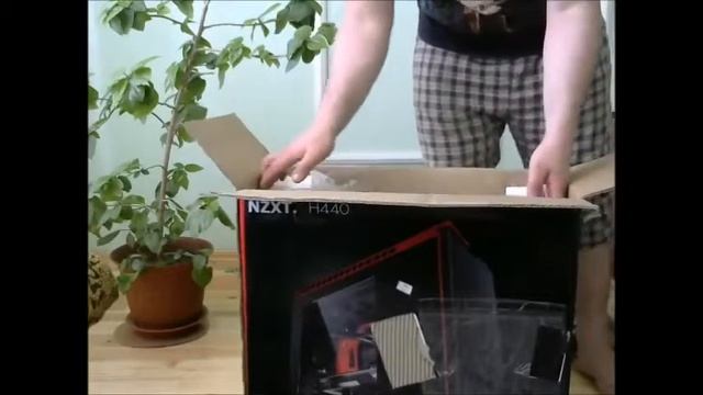 Корпус NZXT H440 из Computeruniverse смотреть онлайн