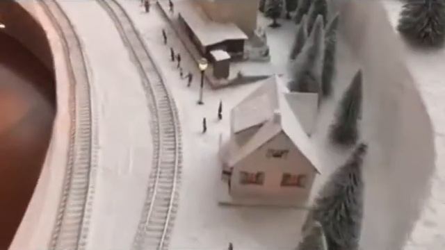 Новогодний макет ЖД смотреть онлайн