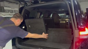 3 й ряд сидений в Toyota Land Cruiser 300