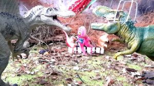 ЦАРЬ зверей ТИРЕКС и маленькие динозавры! Спинозавр против Тиранозавра!