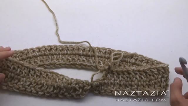 HOW to CROCHET MOBIUS TWIST SHAWL and HOODED COWL - DIY Tutorial for Moebius Wrap смотреть онлайн