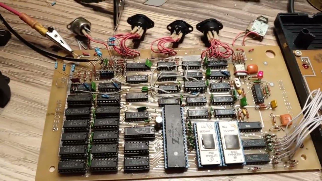 ZX Spectrum Vesta IK-30 модификация синхроимпульсов строчной и кадровой развертки. смотреть онлайн