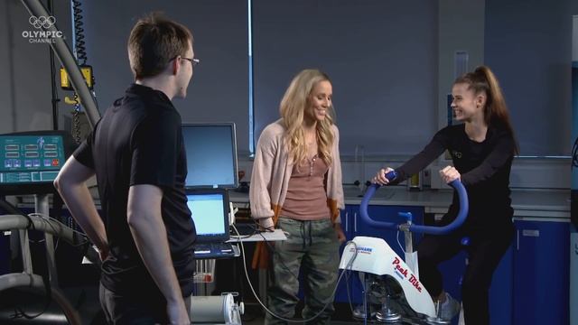 Anatomy of a Rhythmic Gymnast: How Strong is Ekaterina Selezneva? смотреть онлайн