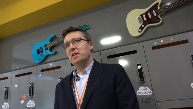 Ako vyzerá pobočka Microsoft v Prahe? смотреть онлайн