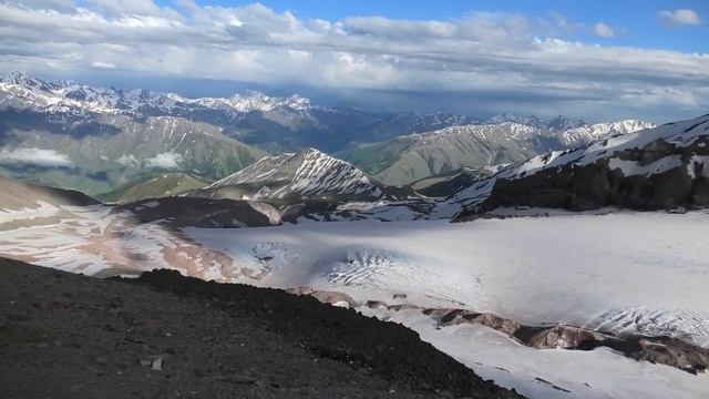 Трекинг со смыслом. Казбек 2021 смотреть онлайн