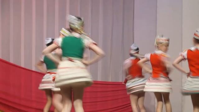 НАТ Зорюшки Белорусскмй танец смотреть онлайн