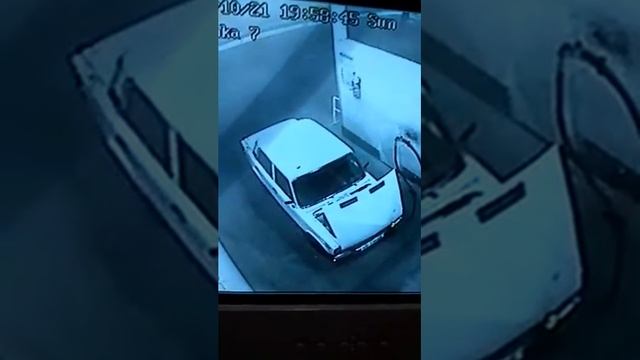 Algaritm-31 Gaz quyish shaxobchasida portlagan Jiguli смотреть онлайн