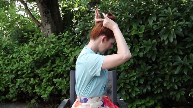 How to Get the Perfect Top Knot (The Messy Bun) смотреть онлайн