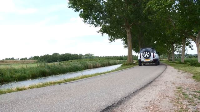 Land Rover Defender 2020 review | IS HET EEN ECHTE? смотреть онлайн