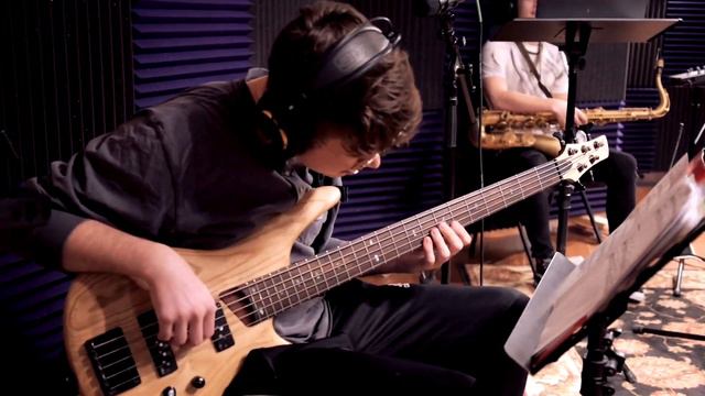 Aman Jagwani - Deepak - Essentially Entangled смотреть онлайн