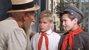 Старик Хоттабыч 1956 Фильм Геннадия Казанского В ролях Николай Волков Майя Бли