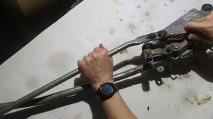 Обслуживание трапеции стеклоочистителей VW Touareg GP (видео инструкция)
