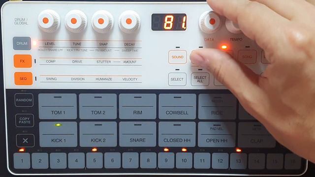 IK Multimedia UNO Drum - No talking demo (Factory sounds and patterns) смотреть онлайн