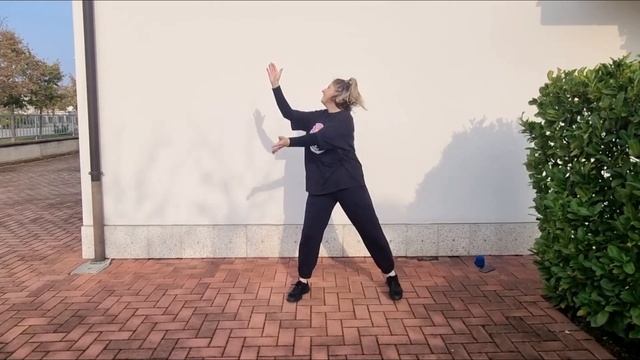 Stray Kids 'Give Me Your TMI' - ZUMBA / Dance Fitness смотреть онлайн