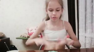 Слайм из зубной пасты и клея ПВА