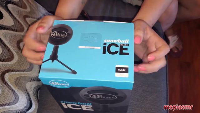 Unboxing my BLUE Snowball iCE Microphone 🎙(ASMR) смотреть онлайн