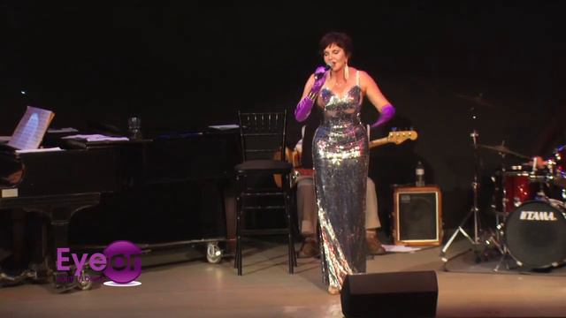 DOROTHY BISHOP Up Close and Personal смотреть онлайн