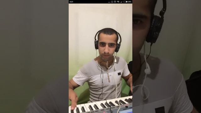 Таджик играет на ямаха смотреть онлайн