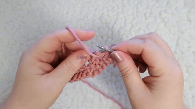 Красивое убавление петель для горловины, рукавов/ Как красиво убавить петли. Вязание спицами. МК смотреть онлайн