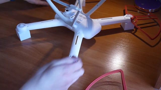 Установка защиты пропеллеров на Xiaomi Mi Drone смотреть онлайн