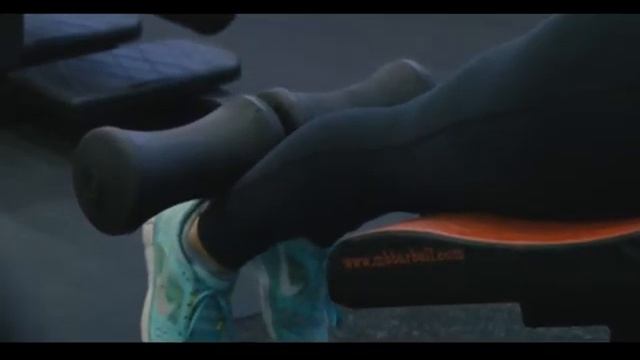 Сгибание ног лежа смотреть онлайн