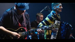 Ау. Александр Розенбаум.