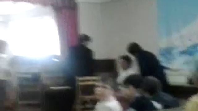 скрипачка Сабина и пианист Денис играют Моцарта