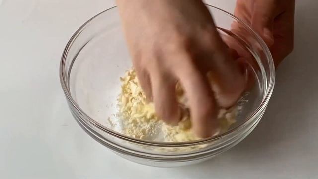 Очень вкусная булочка с джемом, которая съедается за секунды смотреть онлайн