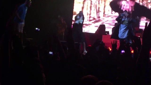 Гуф и Ригос - Бараний рог (Ray Just Arena, Презентация "Еще". 21.11.2015 Москва, live) смотреть онлайн